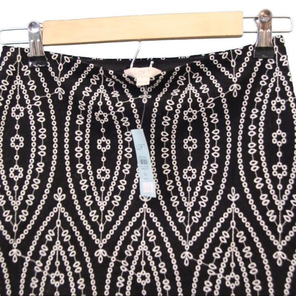 NWT LOFT black and white scalloped high waist skirt - Picture 5 of 8